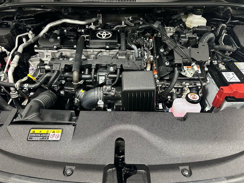 Used 2025 Toyota Corolla LE image 67