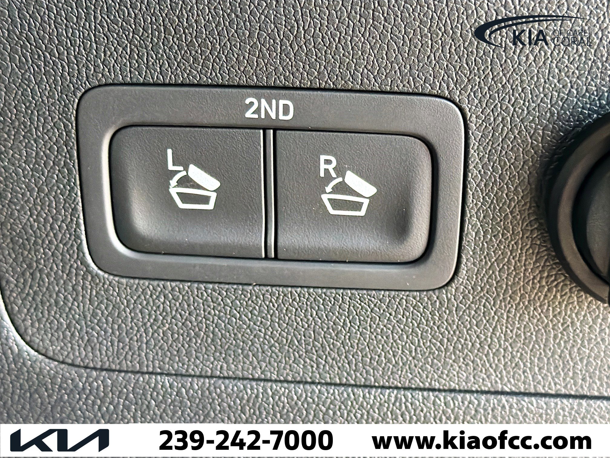 New 2026 Kia Sorento S FWD image 12
