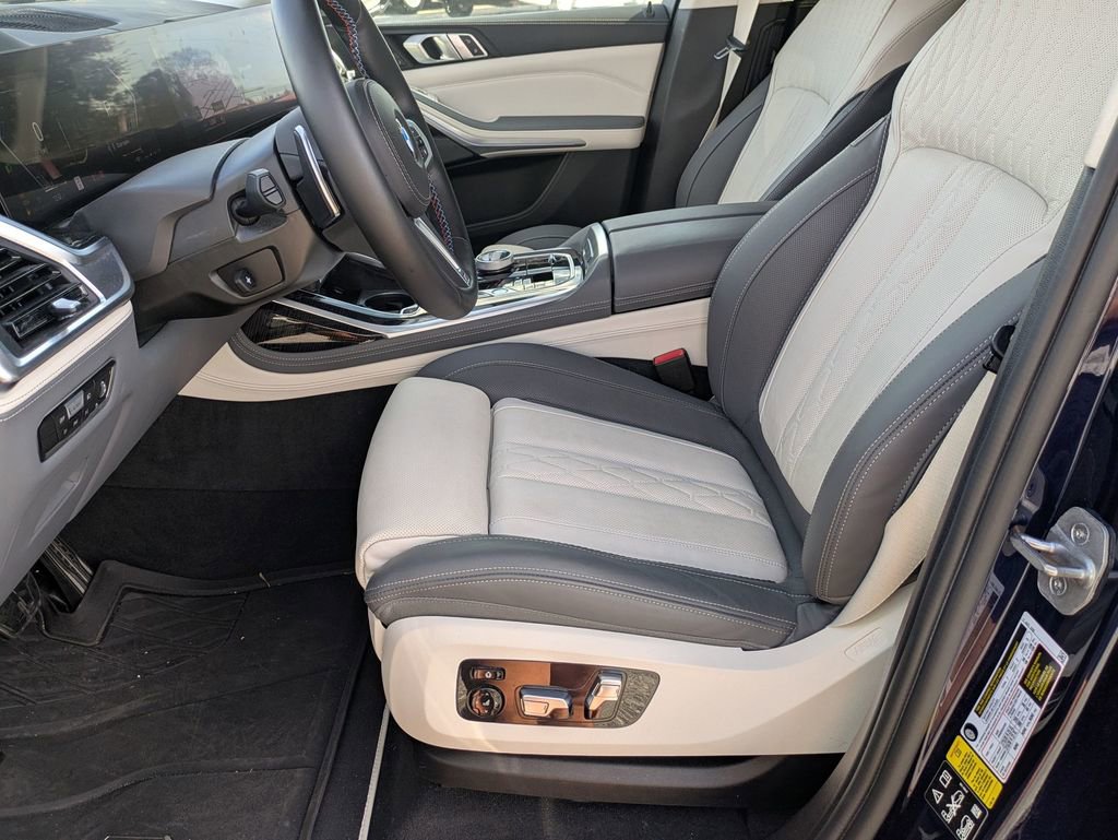 Used 2023 BMW X7 M60i w/ Executive Package image 14
