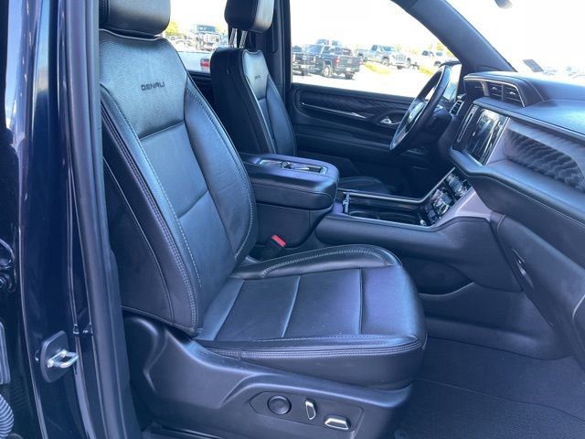 Used 2022 GMC Yukon XL Denali image 21