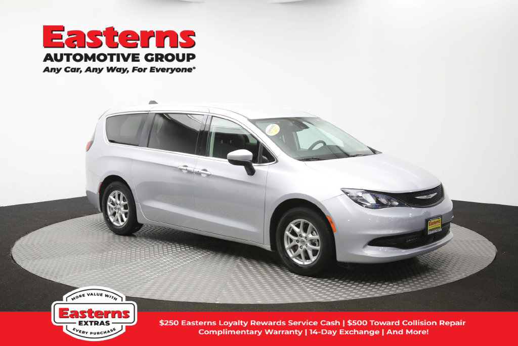 Used 2023 Chrysler Voyager LX FWD image 51