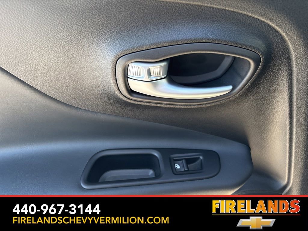 Used 2022 Jeep Renegade Latitude w/ Convenience Group image 36