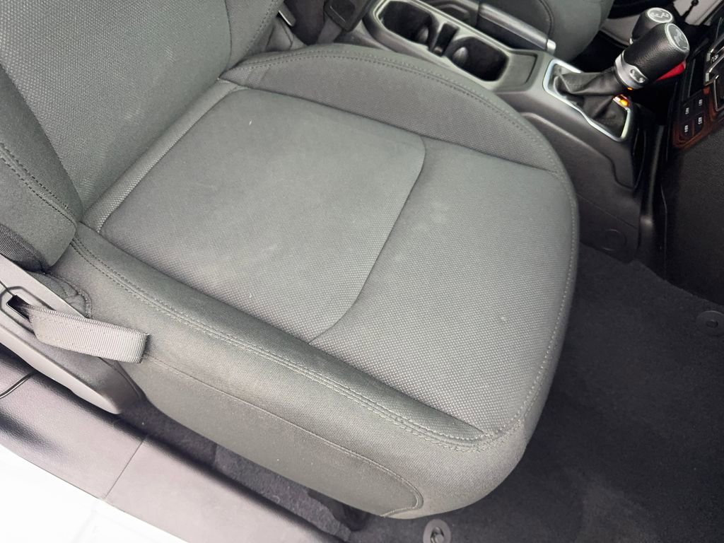 Used 2022 Jeep Wrangler Unlimited Sport image 44