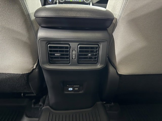 Used 2024 Toyota RAV4 XLE image 31