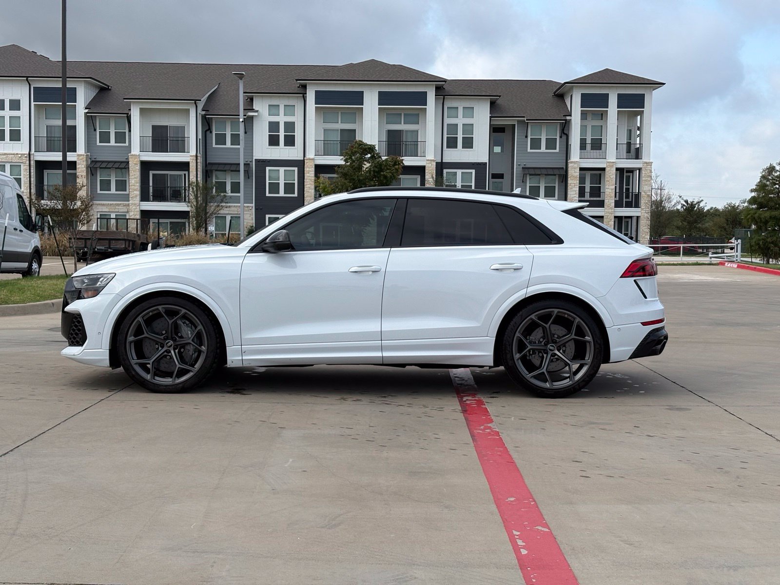 Used 2025 Audi RS Q8 performance w/ RS Design Package - Gray AWD/4WD image 4