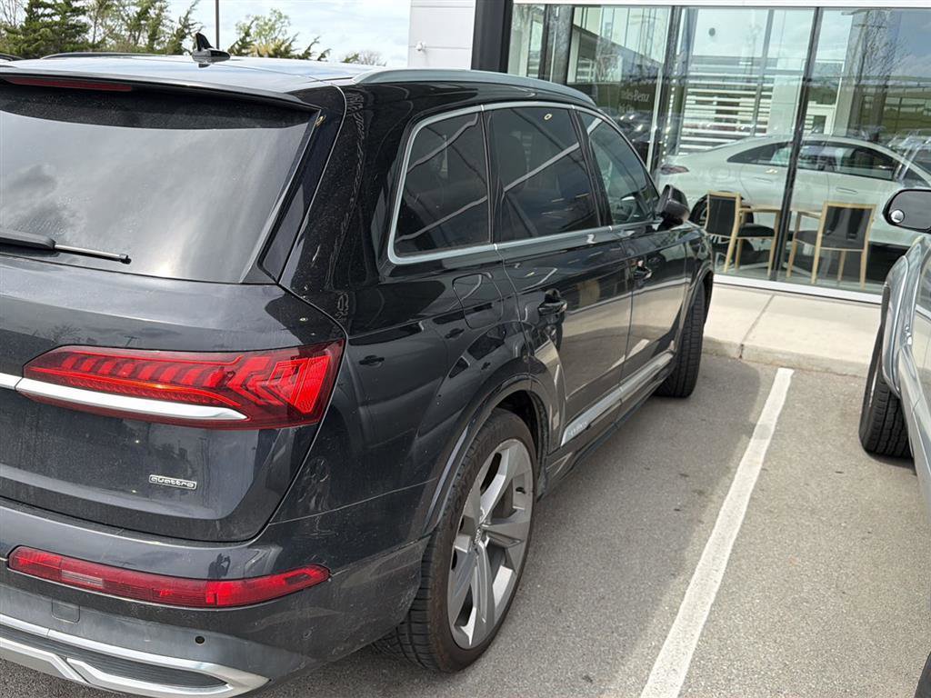 Used 2020 Audi Q7 3.0T Prestige image 7