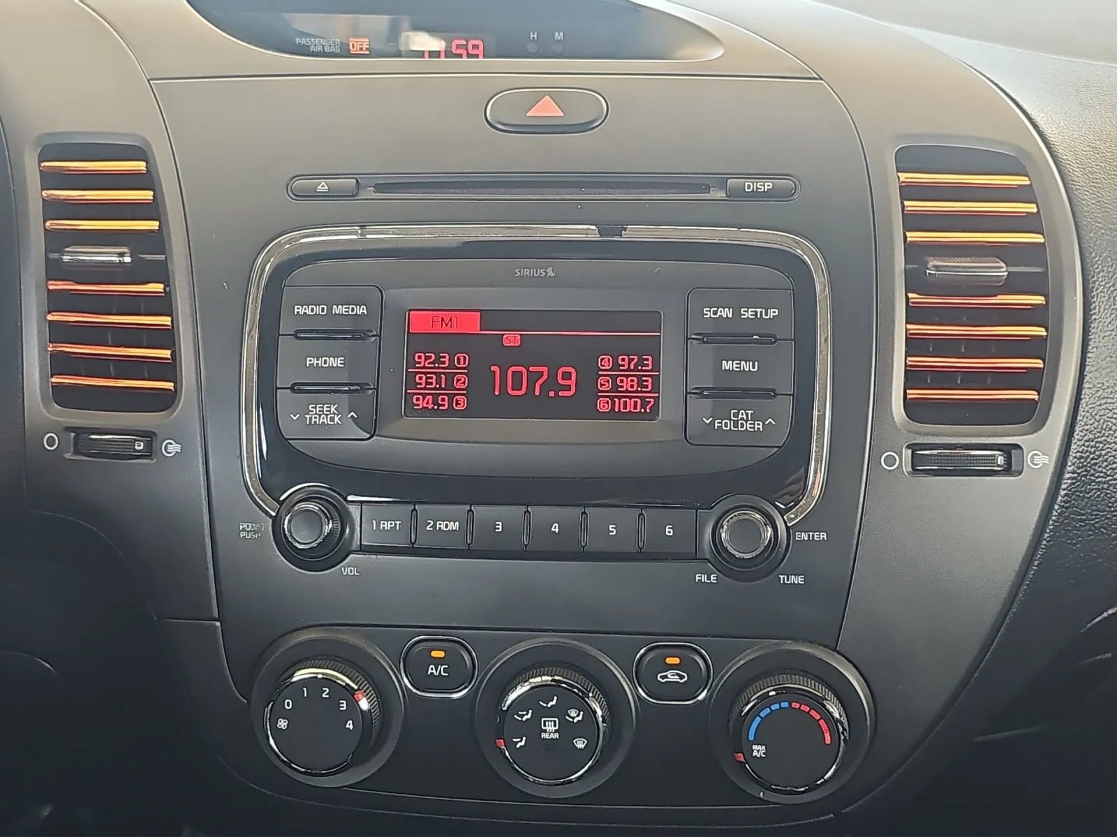 Used 2018 Kia Forte LX FWD image 16