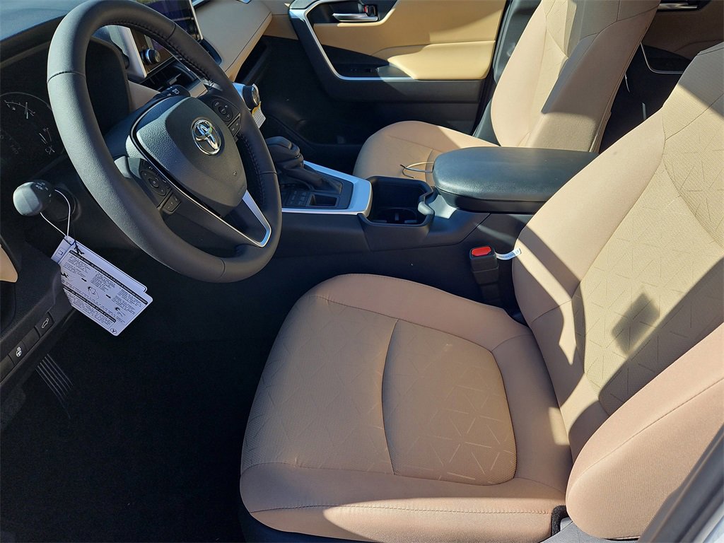 New 2025 Toyota RAV4 XLE image 21