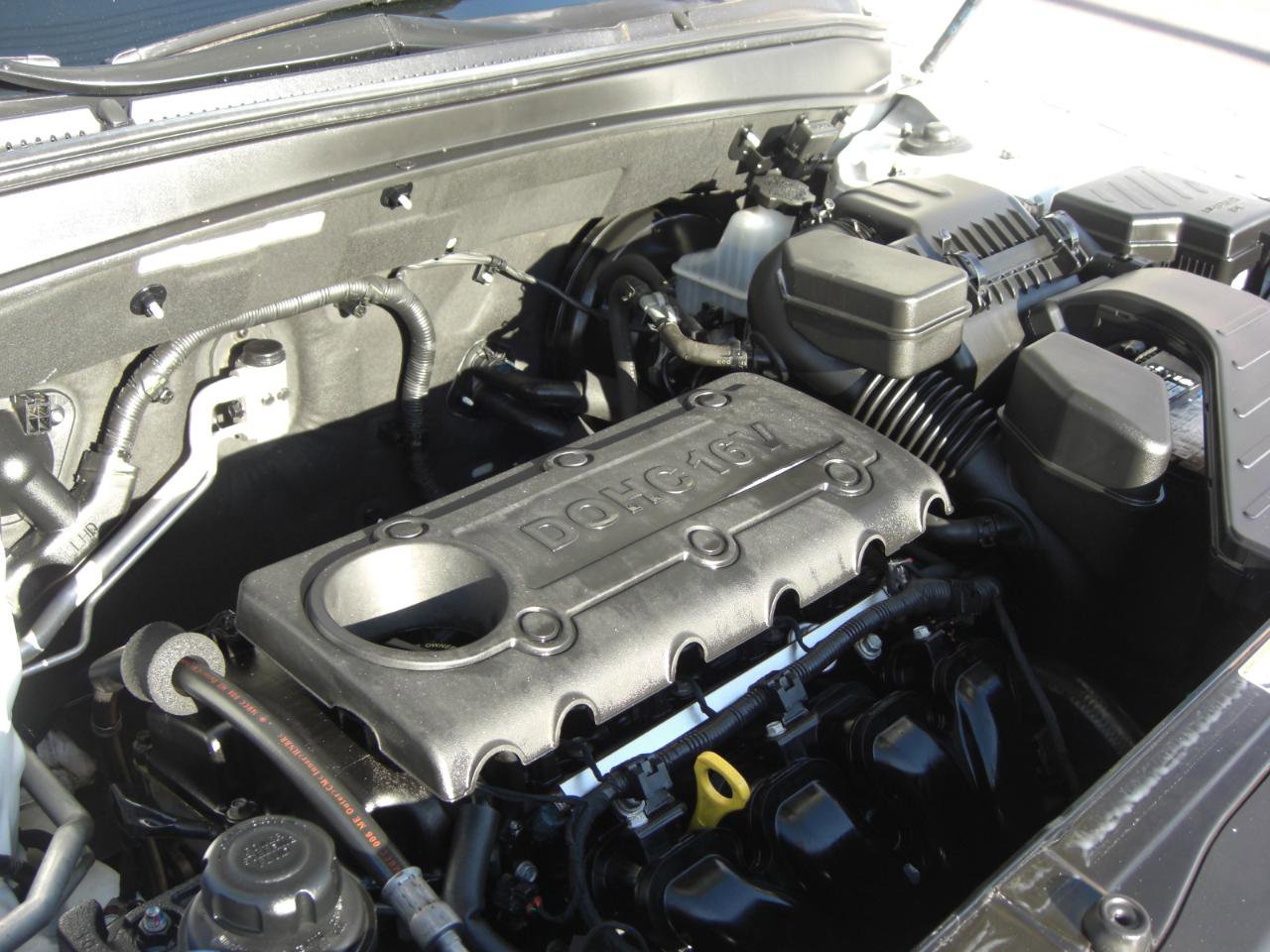 Used 2011 Hyundai Santa Fe Limited w/ Navigation Pkg 4 image 18