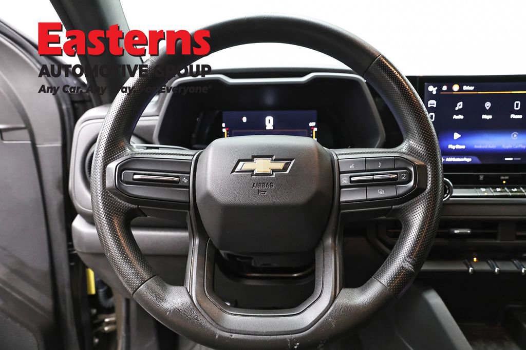 Used 2023 Chevrolet Colorado W/T image 10