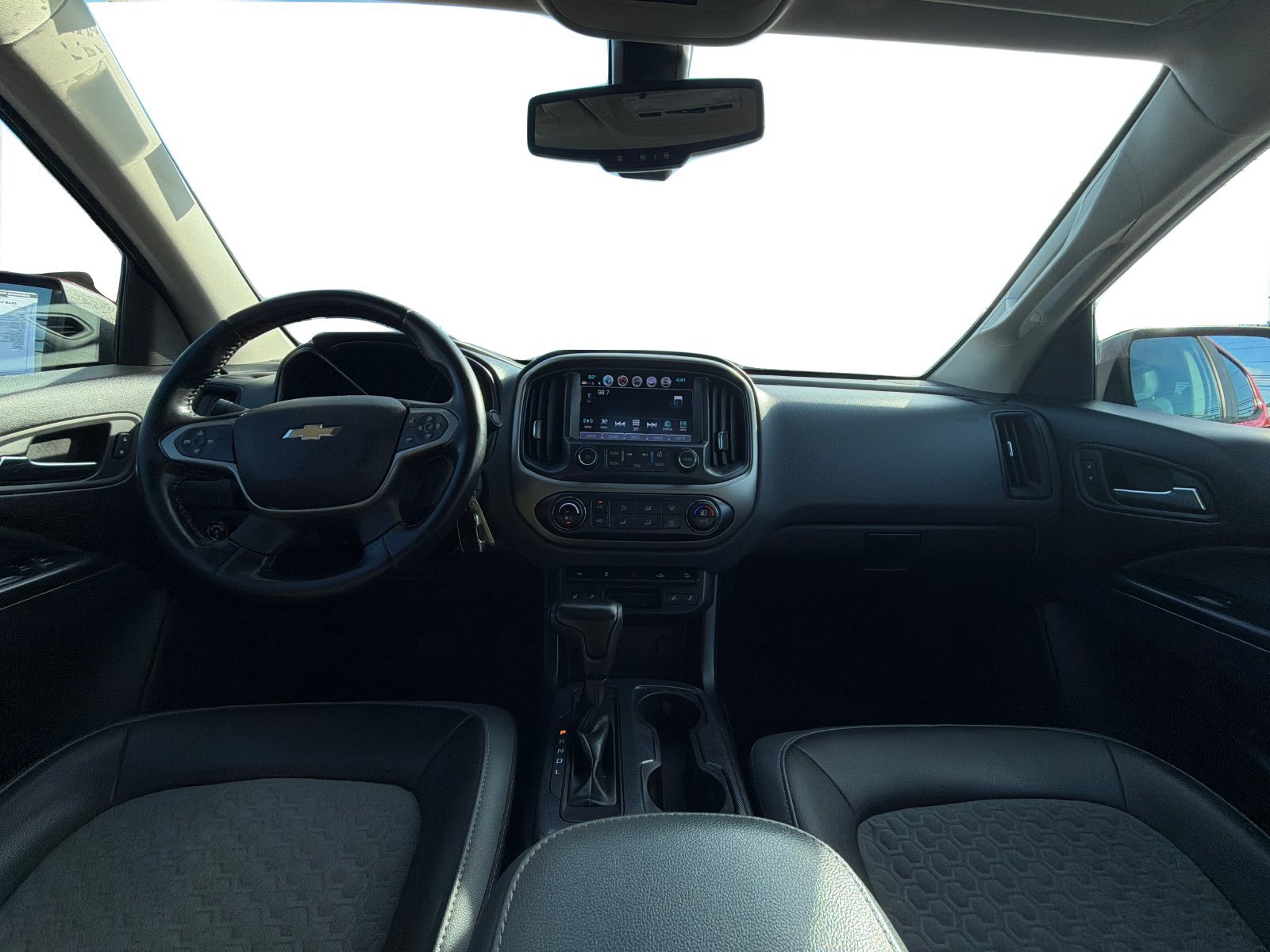 Used 2018 Chevrolet Colorado Z71 AWD/4WD image 13