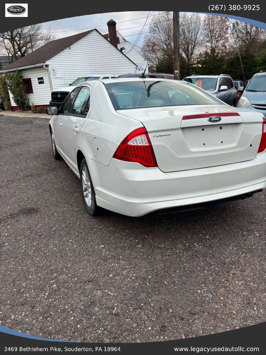 Used 2012 Ford Fusion S FWD image 8