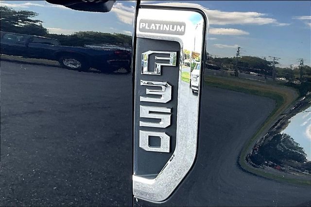 Used 2019 Ford F350 Platinum w/ Platinum Ultimate Package image 32