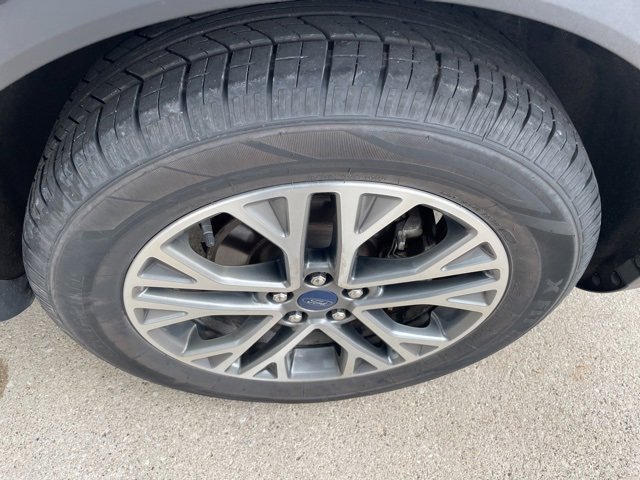 Used 2022 Ford Escape SEL image 17