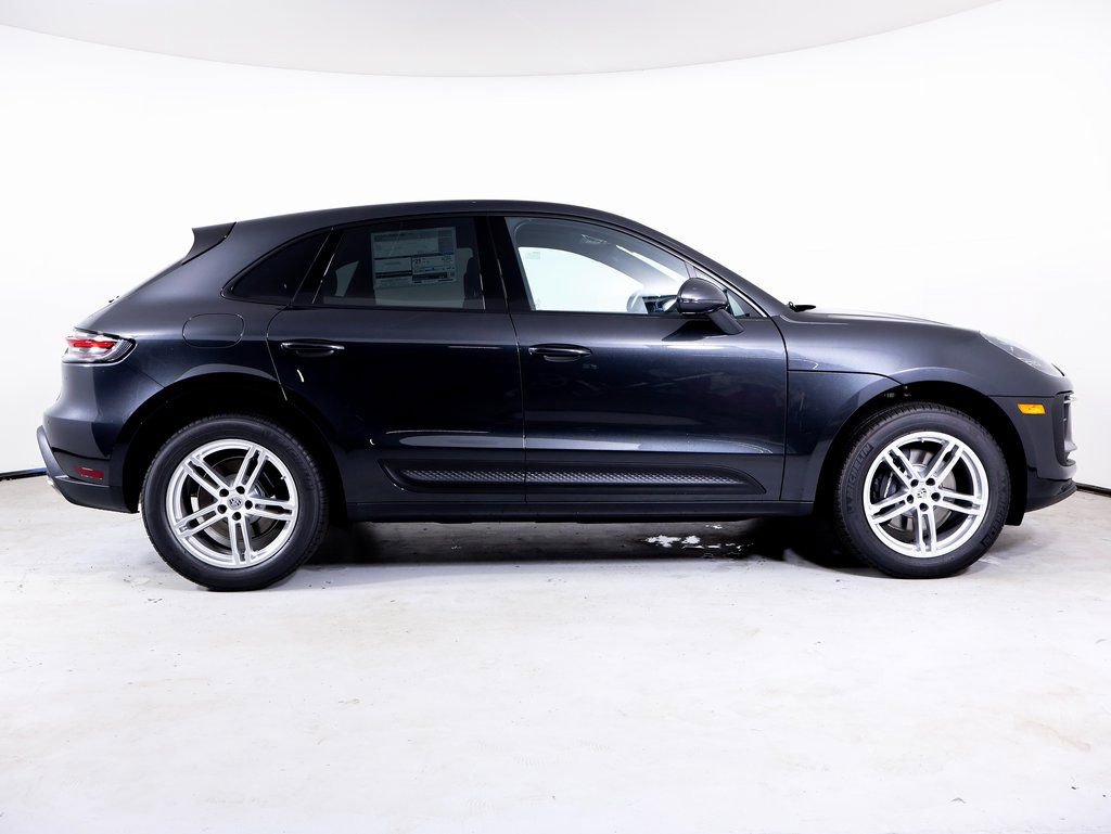 Used 2026 Porsche Macan AWD/4WD image 26
