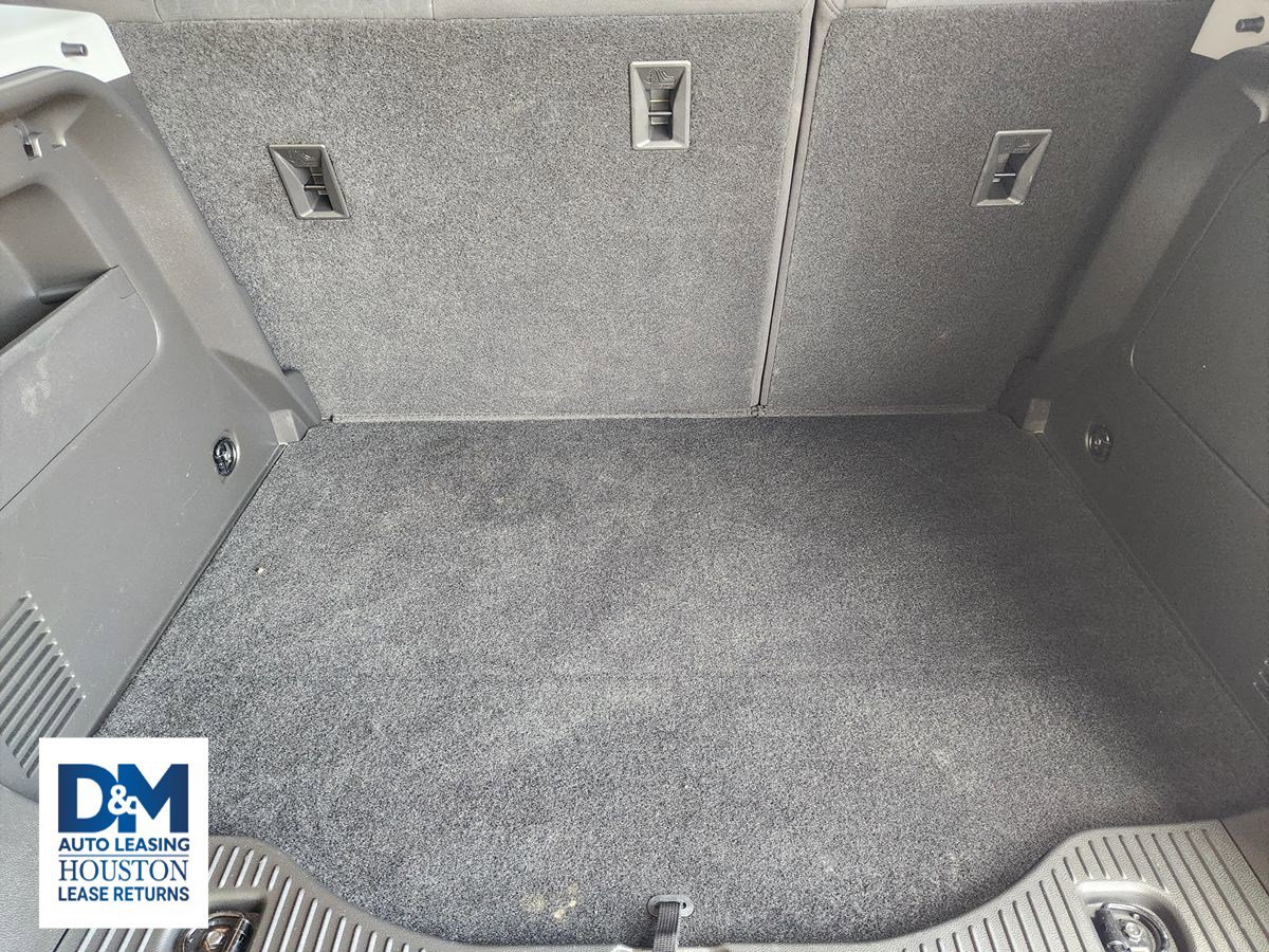 Used 2022 Chevrolet Trax LS w/ Tint and Cruise Package image 40