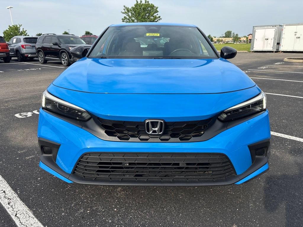 Used 2023 Honda Civic Sport image 3