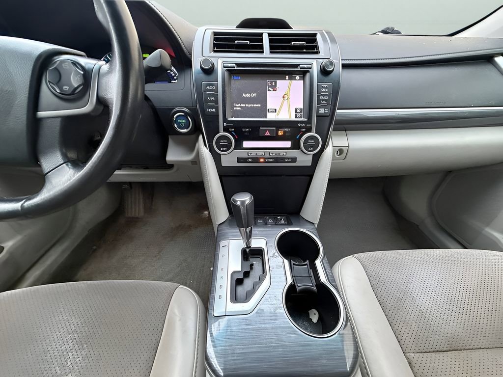 Used 2014 Toyota Camry XLE w/ Leather Package image 15
