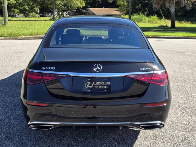 Used 2024 Mercedes-Benz S 580 4MATIC Sedan image 3