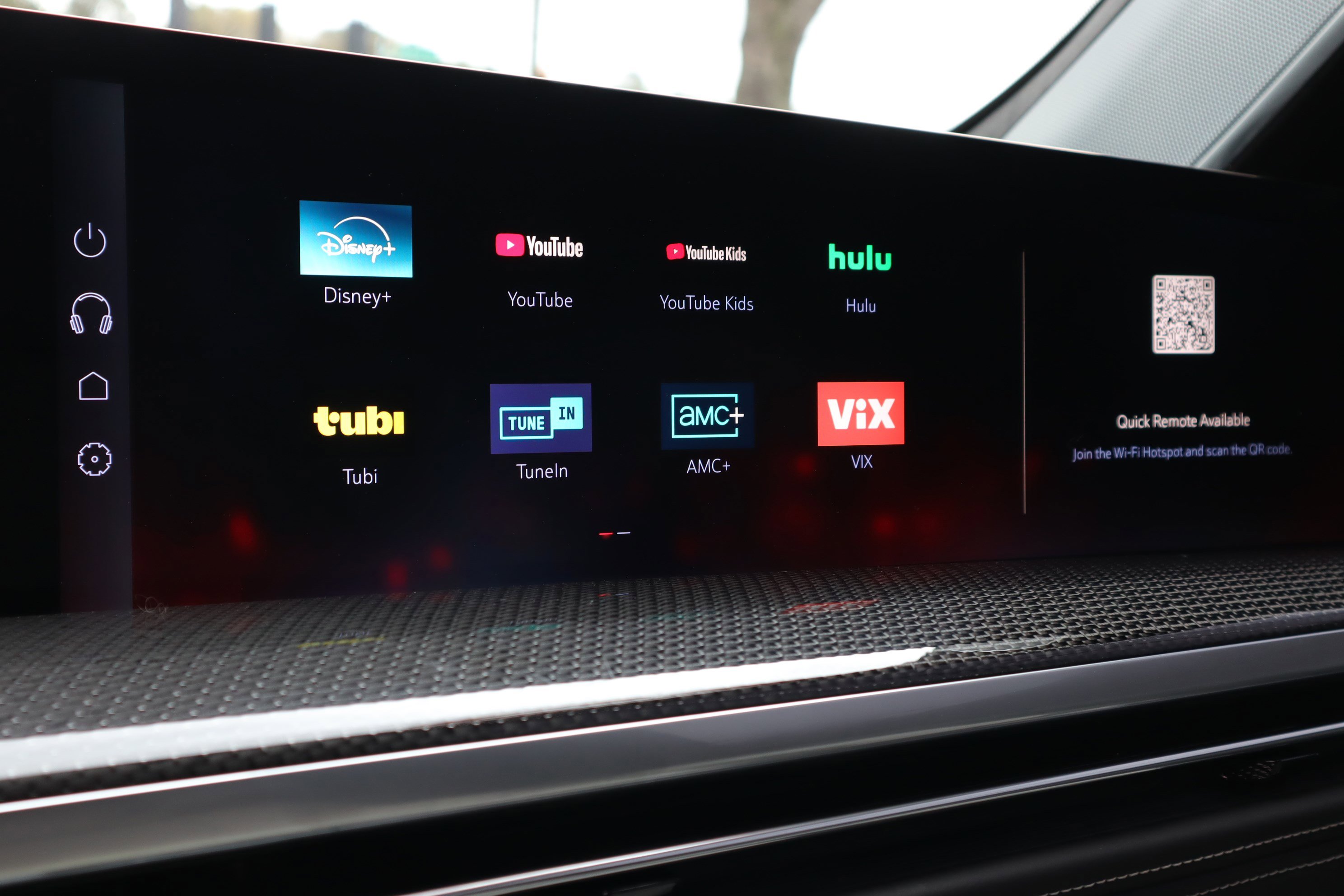 Used 2025 Cadillac Escalade V w/ LPO, ONYX Package image 17