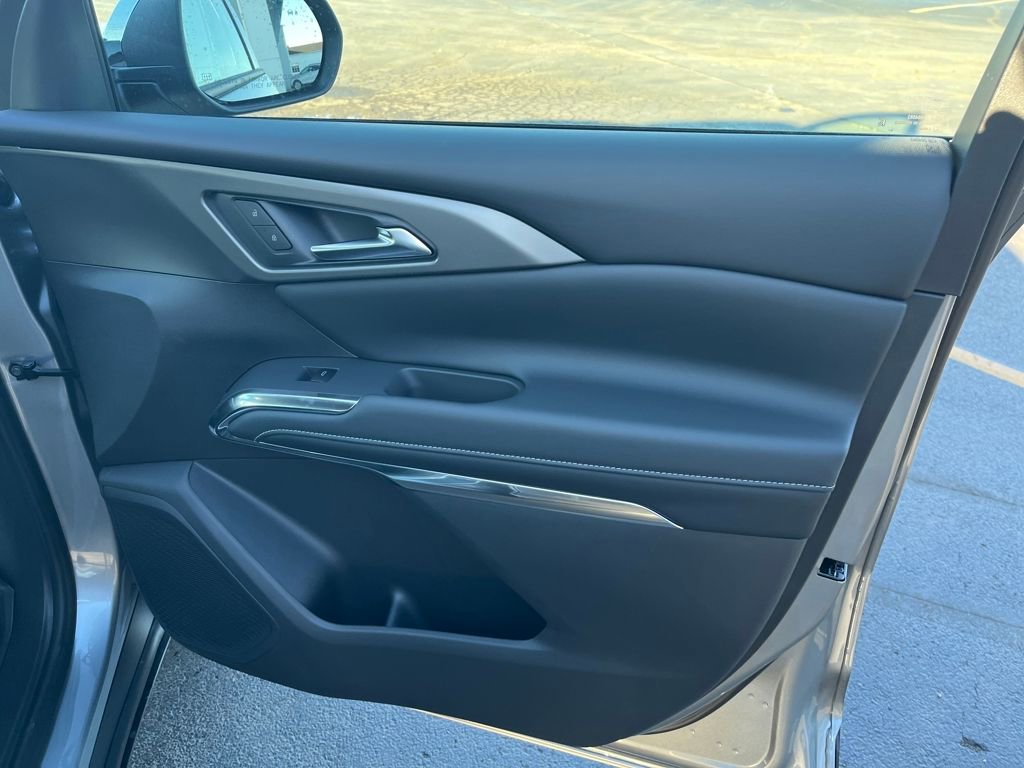 New 2026 Chevrolet Traverse LT image 31