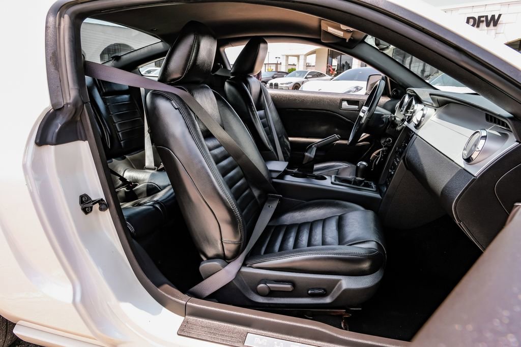 Used 2007 Ford Mustang GT Premium RWD image 27