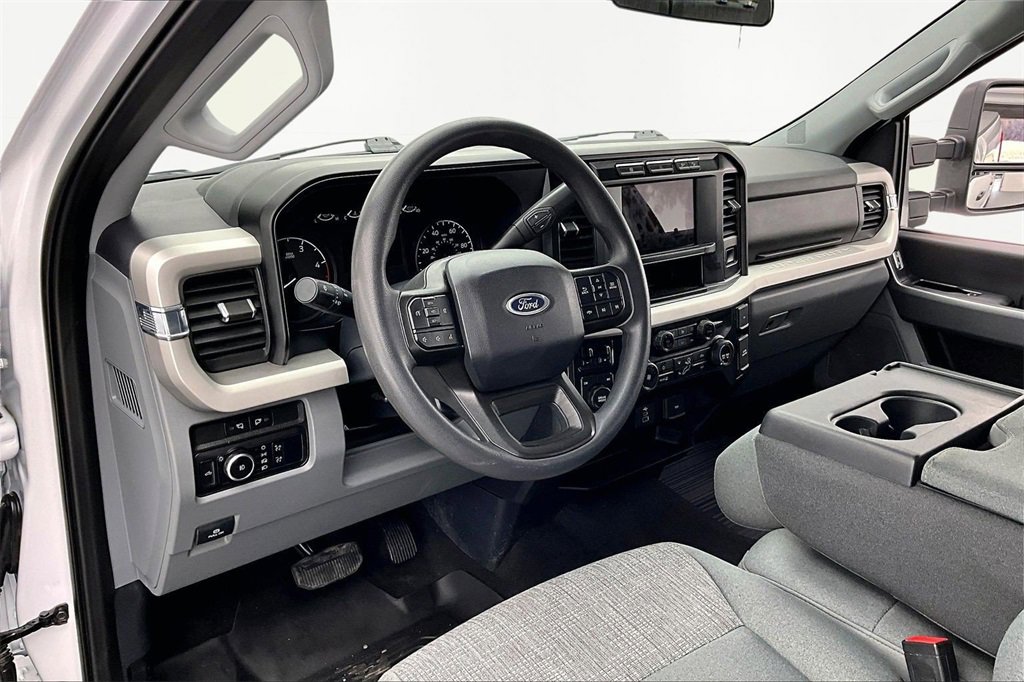 Used 2024 Ford F250 XLT w/ FX4 Off-Road Package image 14