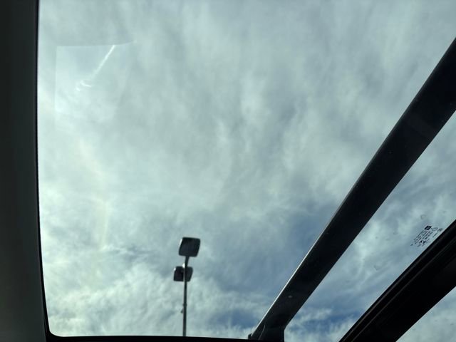 Used 2018 GMC Terrain SLT w/ Preferred Package image 22