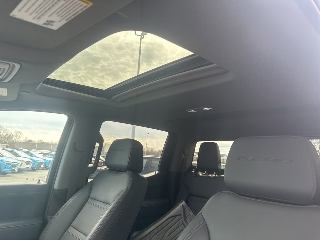 Used 2022 GMC Sierra 1500 Denali image 24