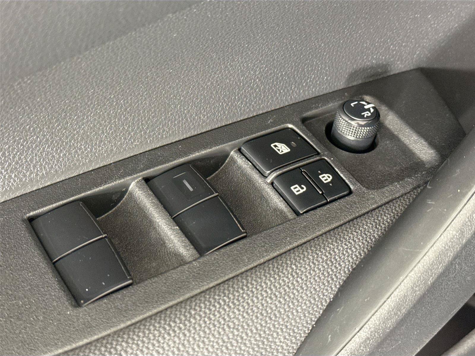 Certified 2020 Toyota Corolla LE FWD image 24