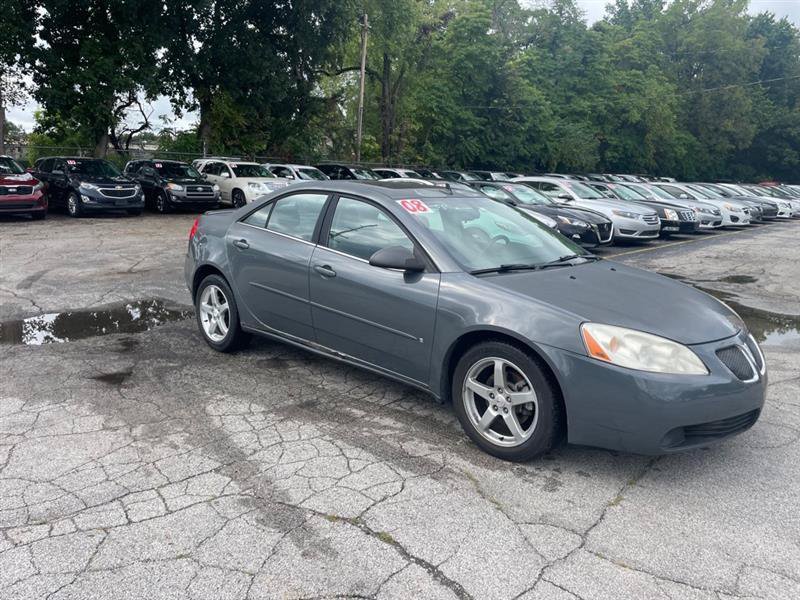 Used 2008 Pontiac G6 Sedan w/ Sport Package FWD image 3