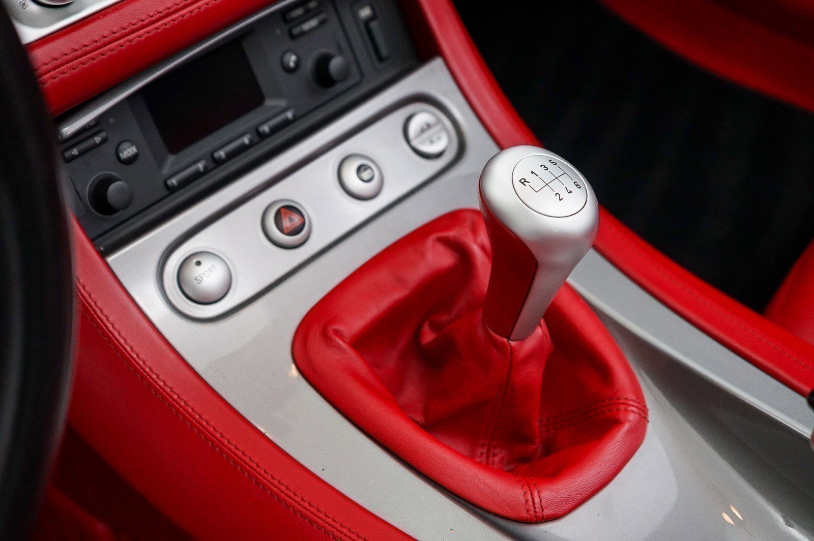 Used 2003 BMW Z8 RWD image 32