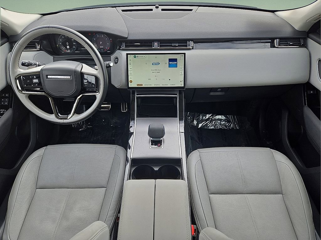 Used 2025 Land Rover Range Rover Velar Dynamic SE image 18