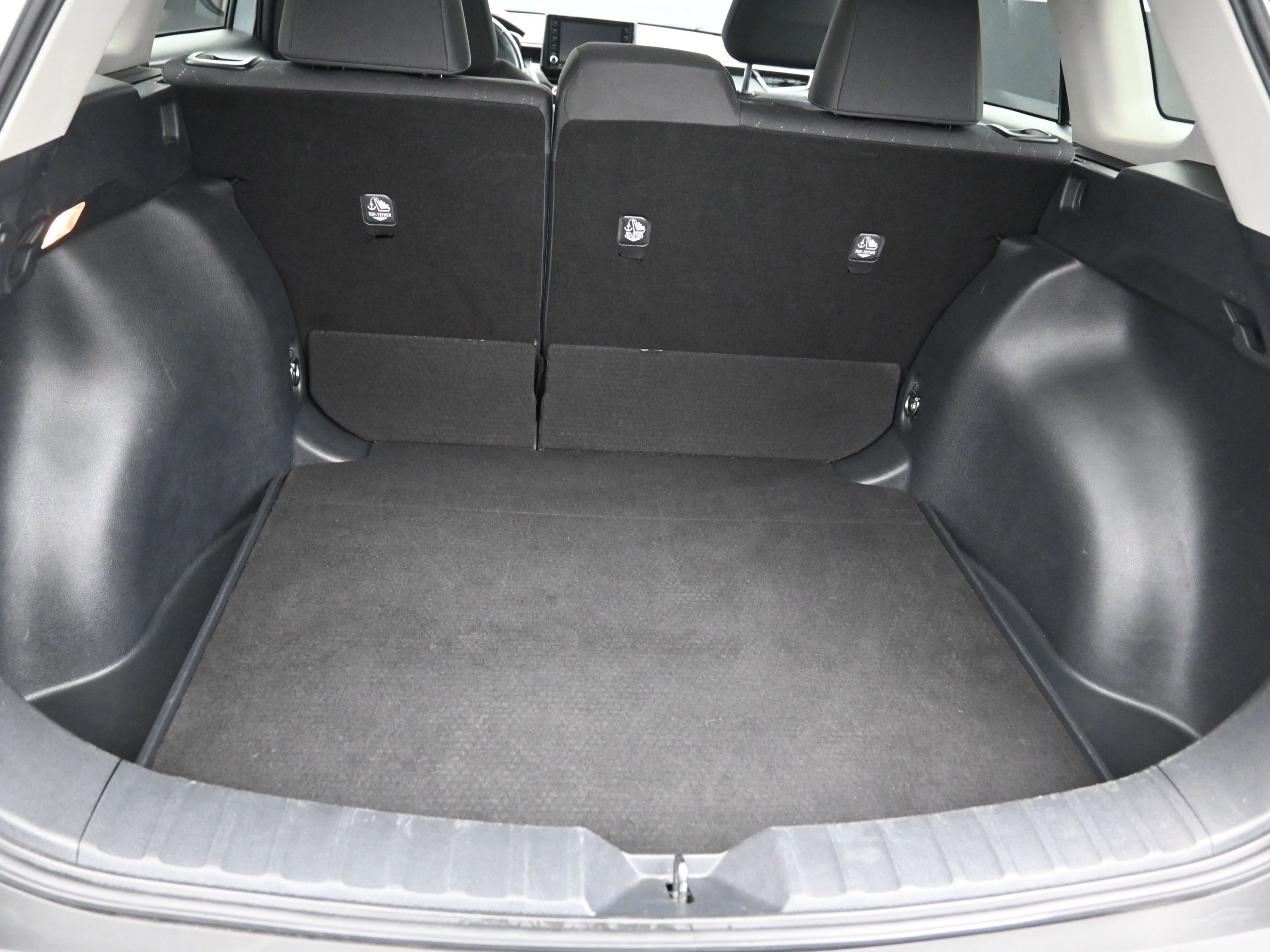 Used 2022 Toyota Corolla Cross LE image 13