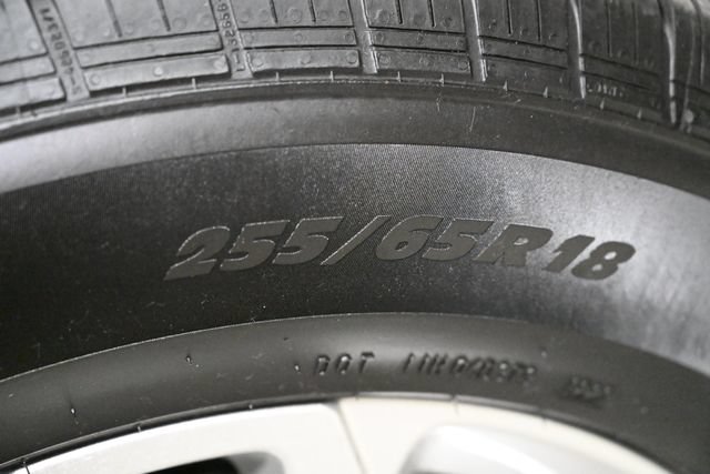 Used 2021 Chevrolet Traverse LS FWD image 18