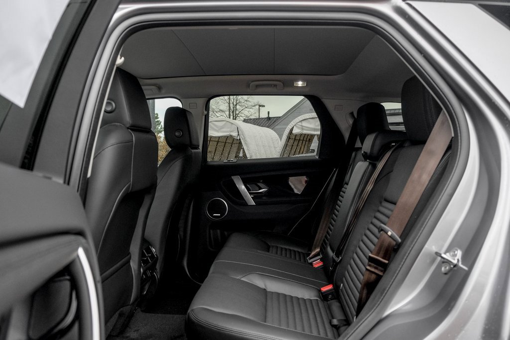 New 2025 Land Rover Discovery Sport S image 16