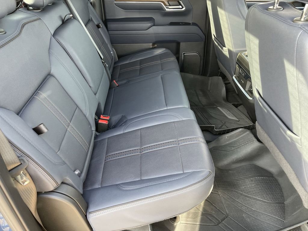 Used 2024 Chevrolet Silverado 1500 High Country w/ High Country Premium Package image 27