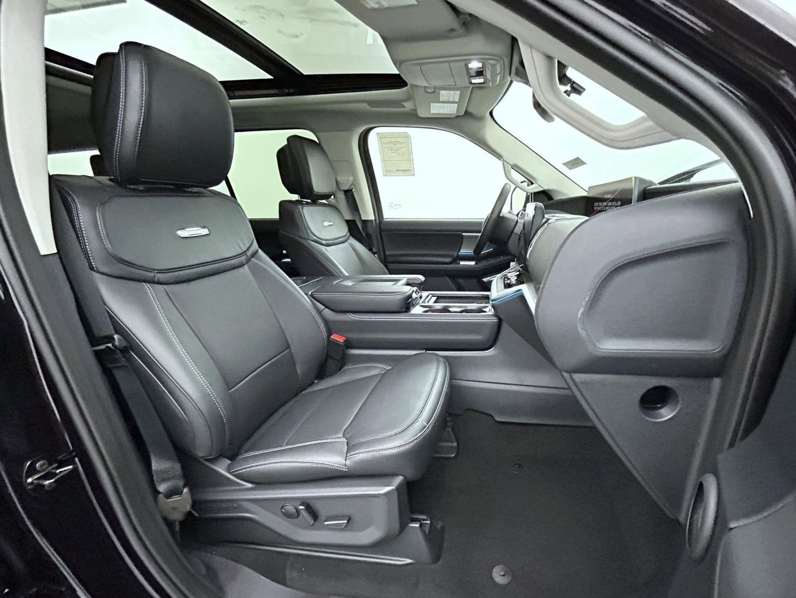 New 2026 Ford Expedition Platinum w/ Driver's Package image 16