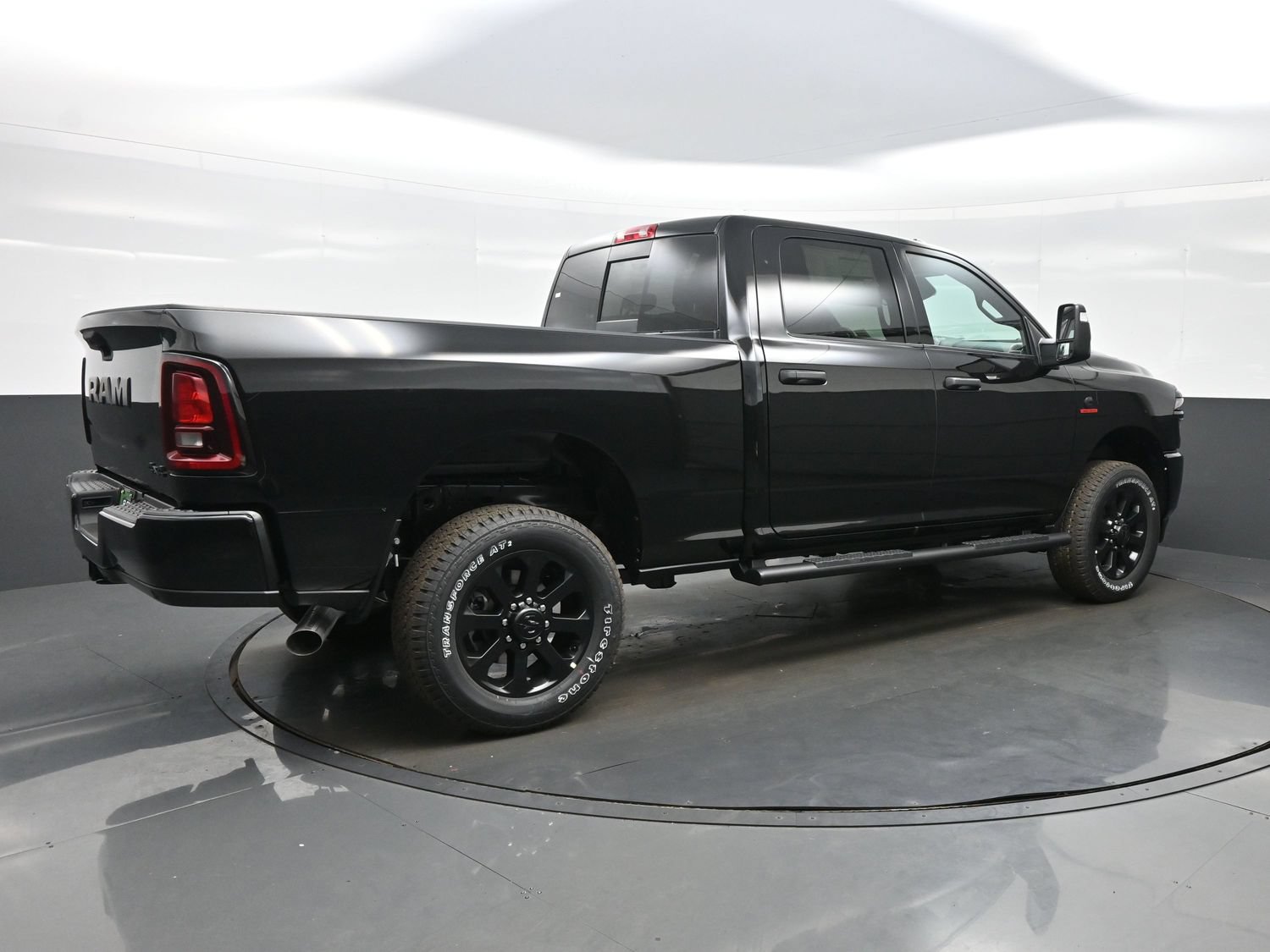 New 2026 RAM 2500 Tradesman AWD/4WD image 8
