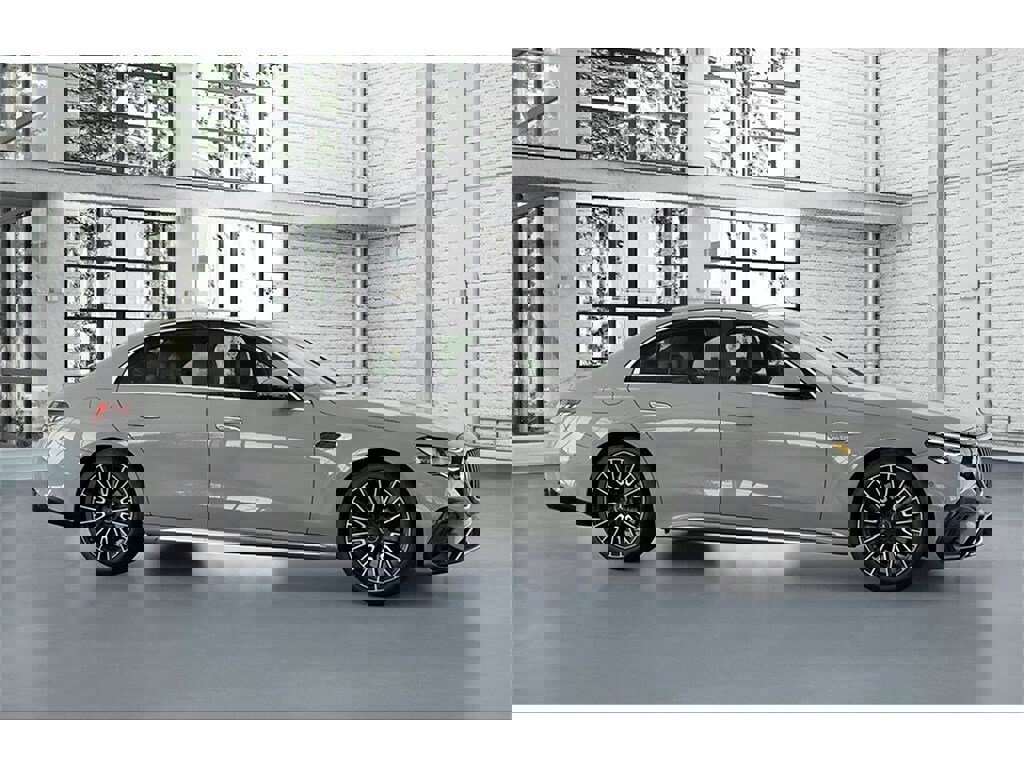 New 2026 Mercedes-Benz E 53 AMG e 4MATIC Sedan image 14