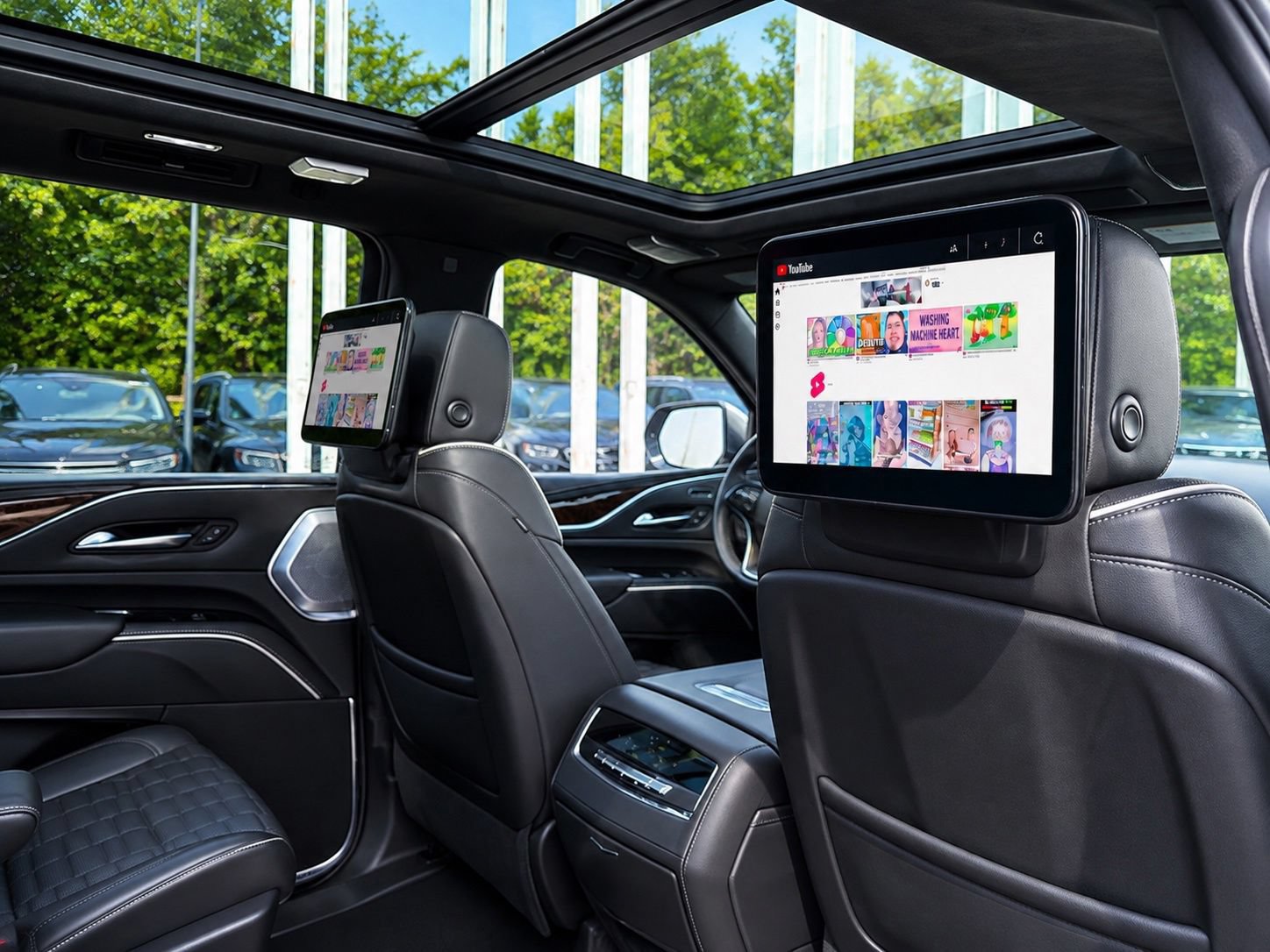 Used 2023 Cadillac Escalade ESV Premium Luxury Platinum w/ LPO, Radiant Package AWD/4WD image 14
