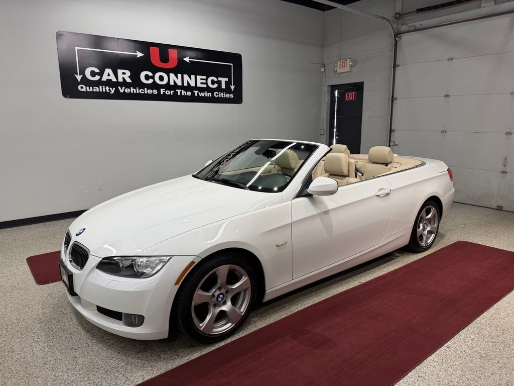 Used 2010 BMW 328i Convertible RWD image 2