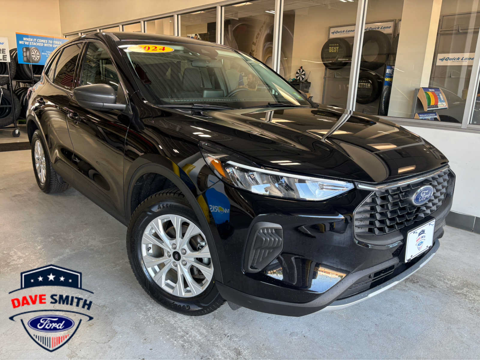 Certified 2024 Ford Escape Active AWD/4WD image 1