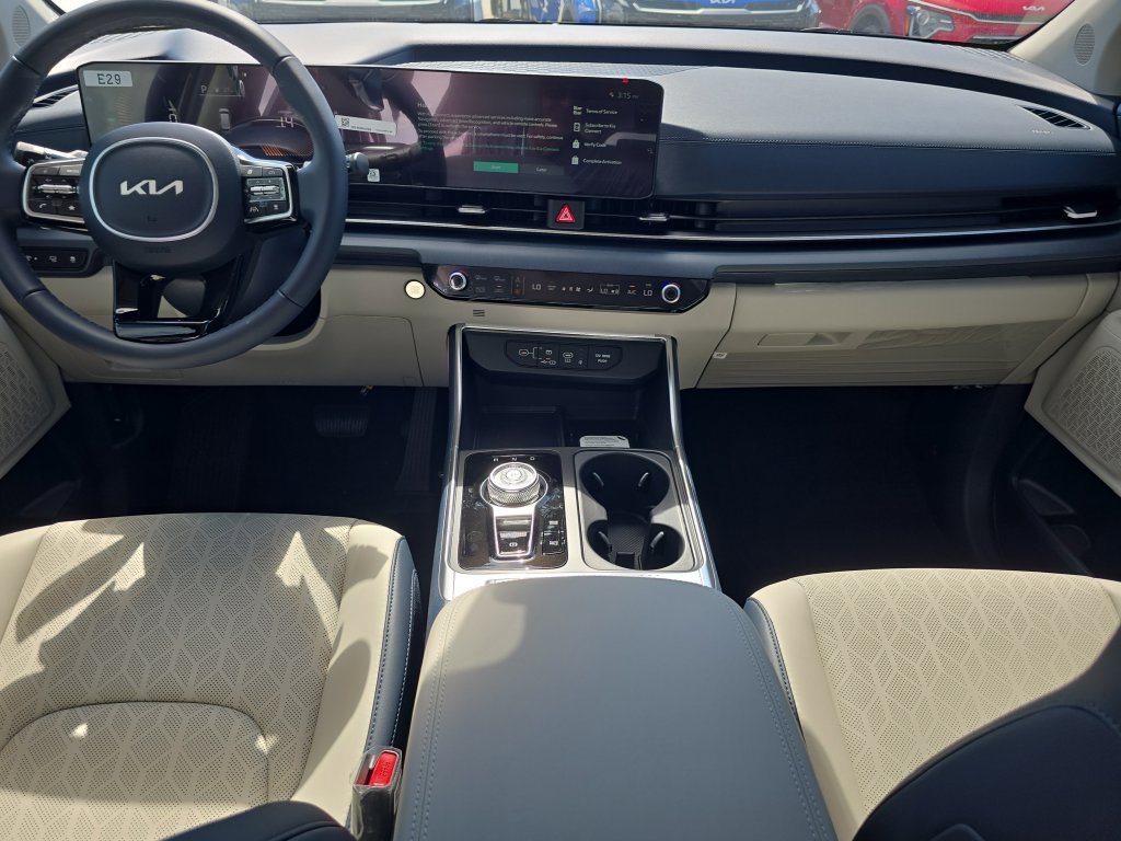 New 2026 Kia Carnival EX FWD image 13