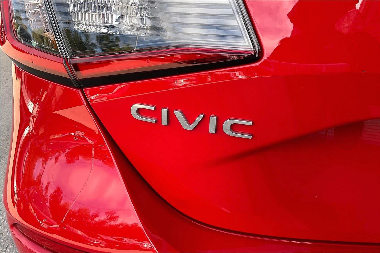 Used 2024 Honda Civic EX-L image 9