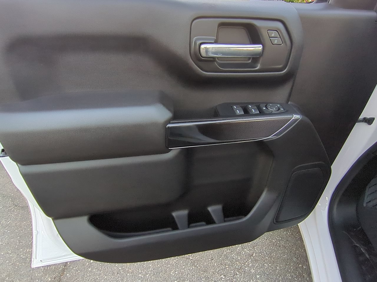 Used 2022 Chevrolet Silverado 1500 Custom RWD image 21