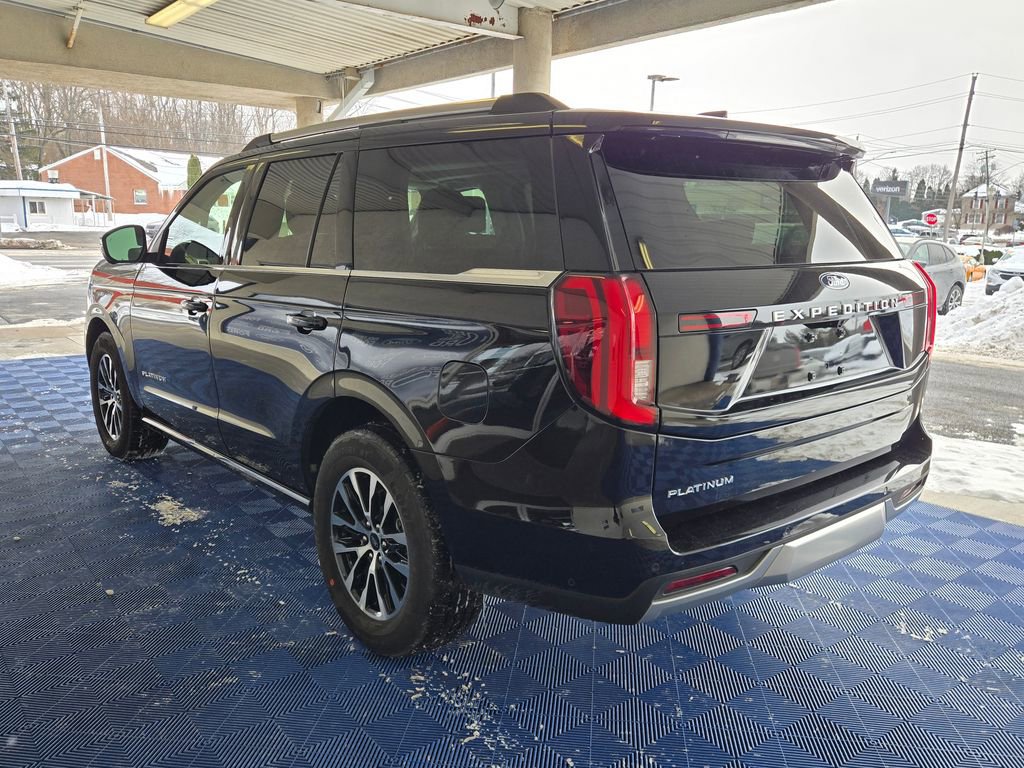 Used 2025 Ford Expedition Platinum image 4