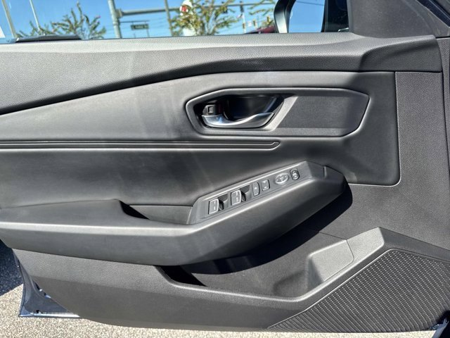 Used 2023 Honda Accord EX image 7