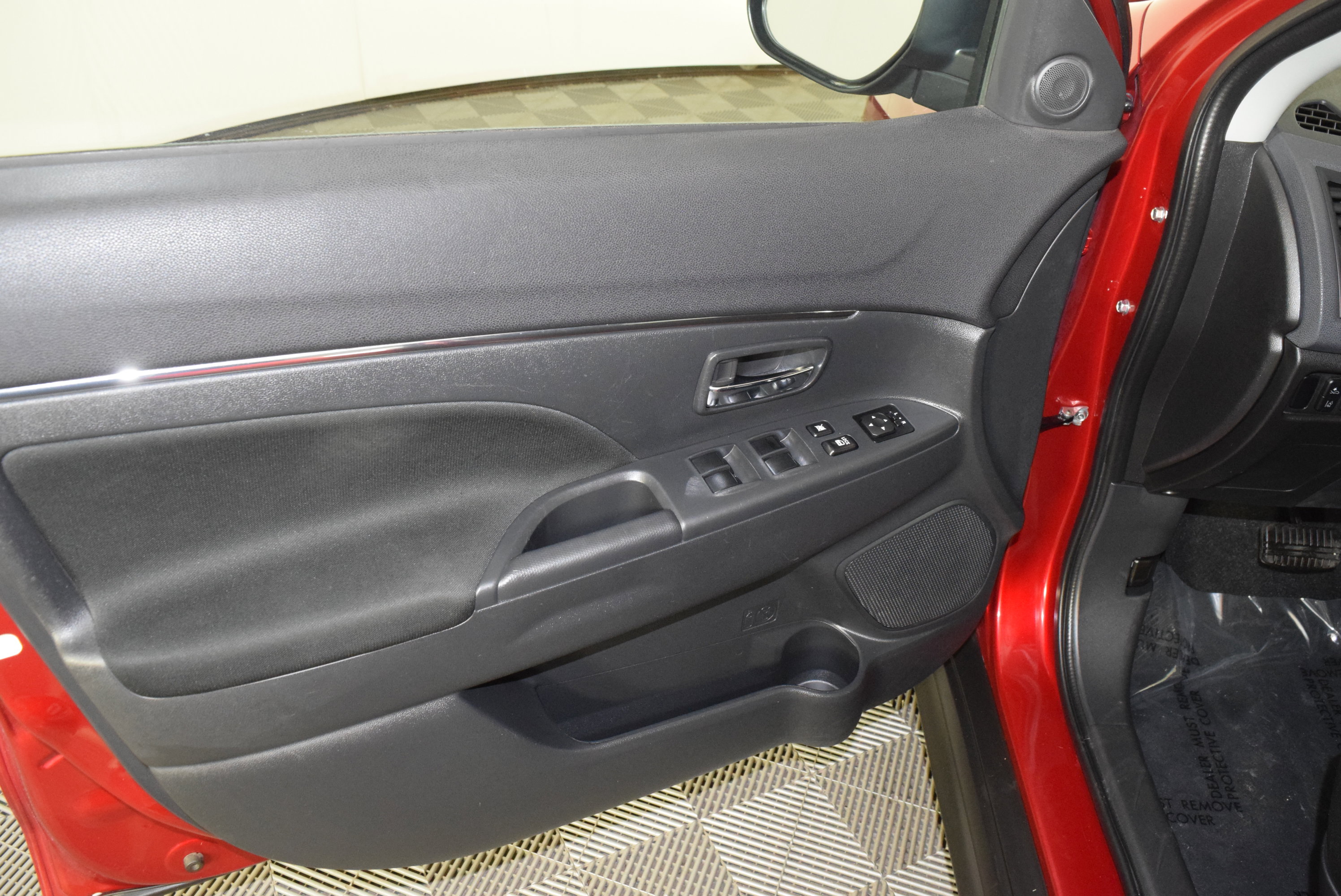 Used 2023 Mitsubishi Outlander Sport ES AWD/4WD image 34