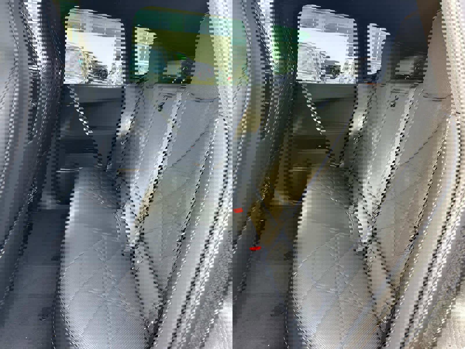 Used 2025 BMW iX xDrive50 w/ Premium Package image 9